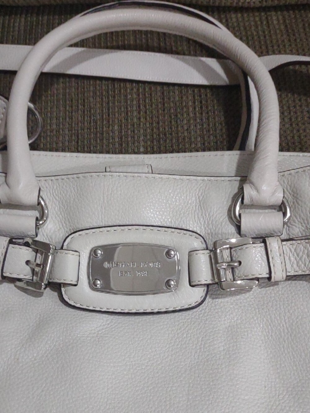 Handbag 👜 - Picture 2 of 3